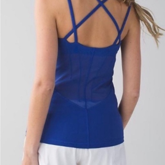 Lululemon exquisite mesh tank 8 EUC - Picture 2 of 10